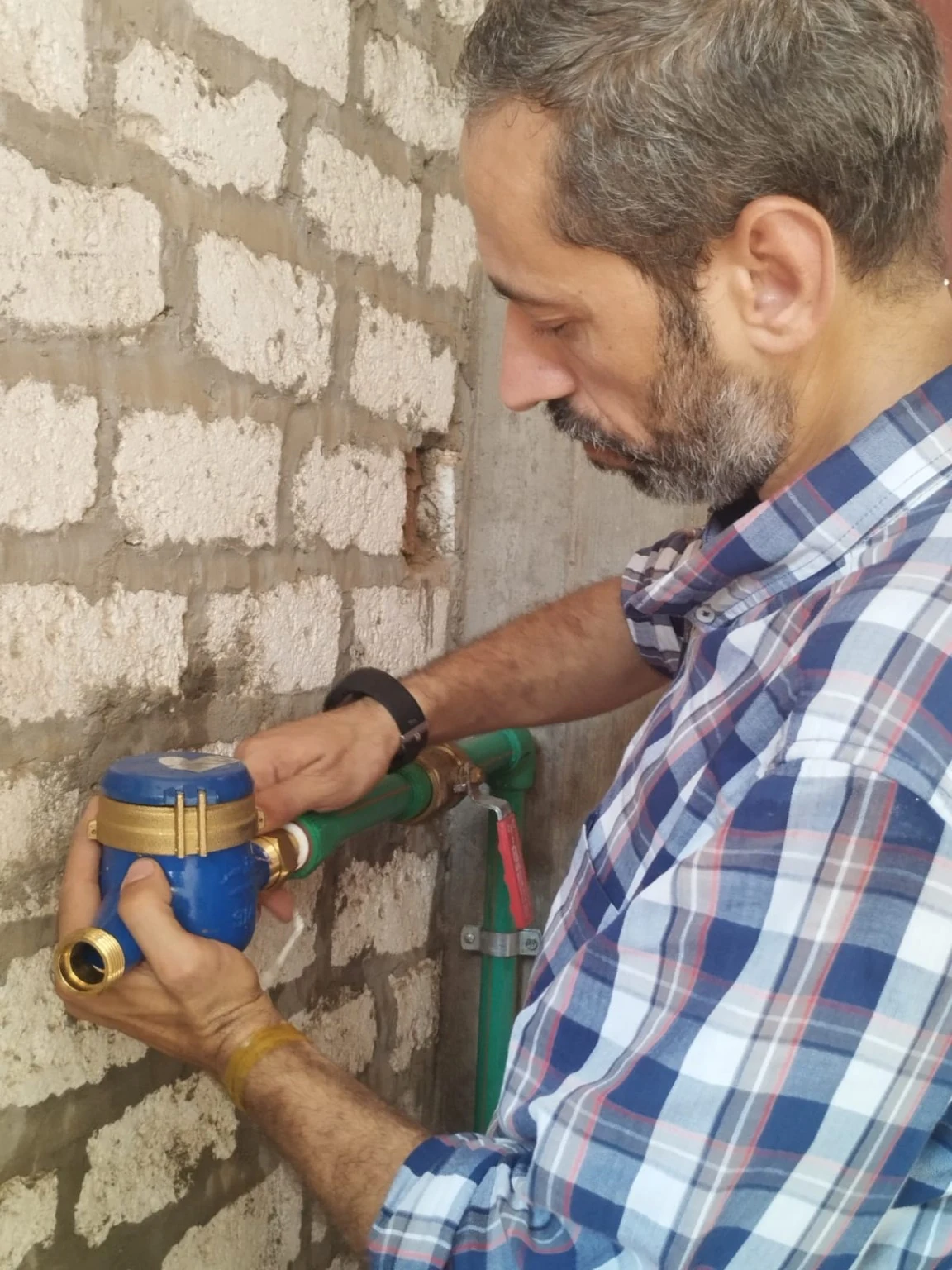 مبادرة توفير عداد مياه مجاني - صورة من أعمال مؤسسة أولي القربى
